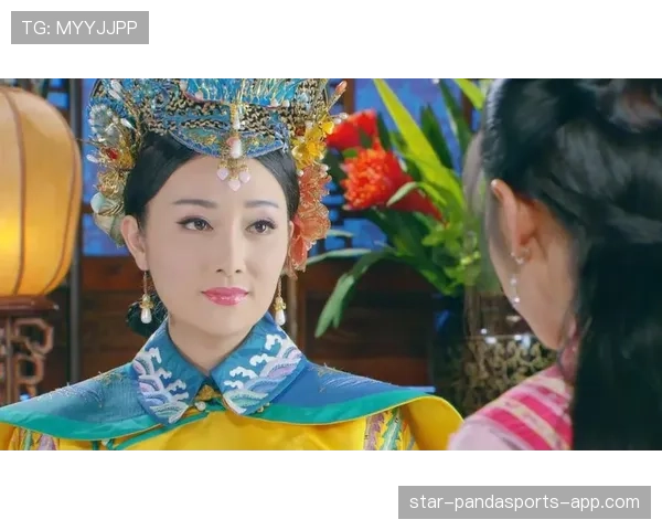 刷到蒋林静家里照片，赛场冷面，客厅像奢侈品店…